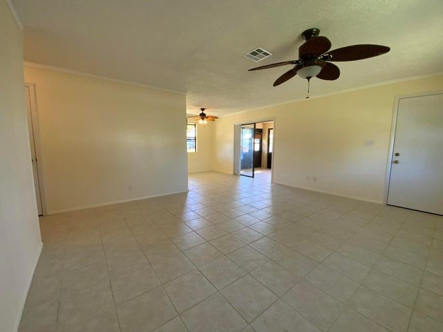1095 Chobee Loop, Okeechobee, FL 34974