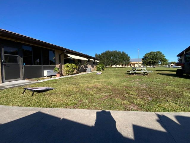 1095 Chobee Loop, Okeechobee, FL 34974