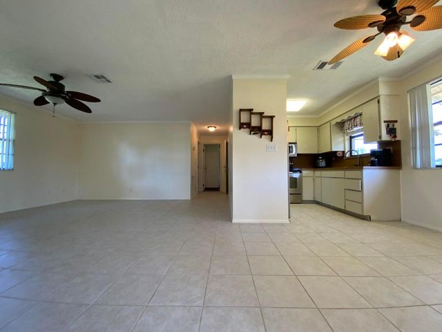 1095 Chobee Loop, Okeechobee, FL 34974