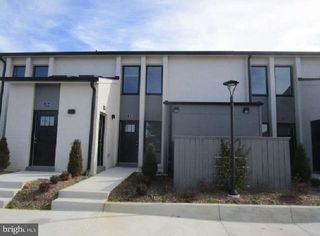 19500 VILLAGE WALK DR #1-103, Montgomery Village, MD 20886