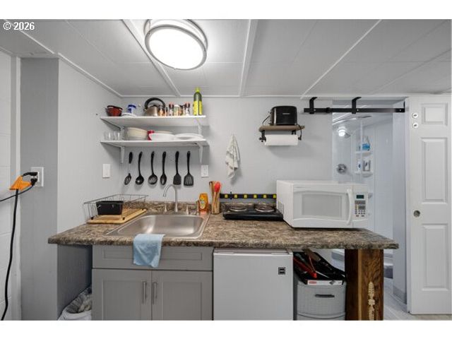 1745 GREENWOOD Ave, Reedsport, OR 97467