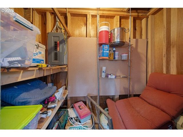 1745 GREENWOOD Ave, Reedsport, OR 97467