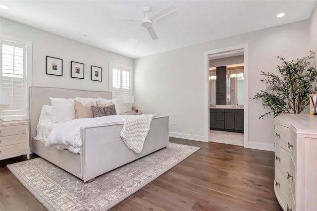 536 4TH AVENUE S 2A, St Petersburg, FL 33701