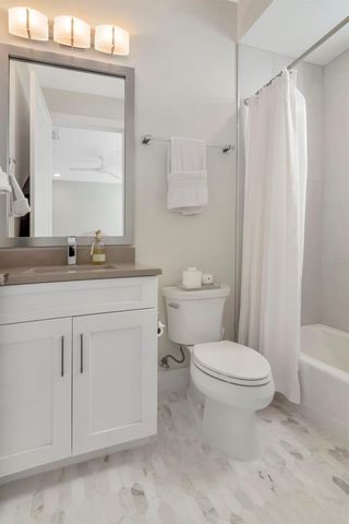 536 4TH AVENUE S 2A, St Petersburg, FL 33701
