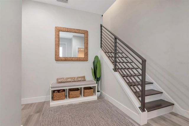 536 4TH AVENUE S 2A, St Petersburg, FL 33701