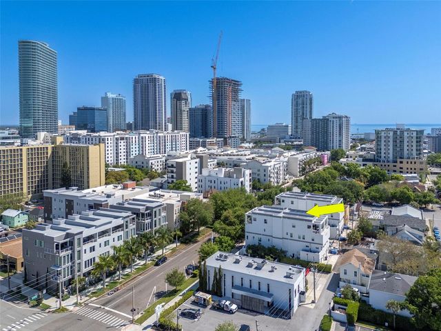 536 4TH AVENUE S 2A, St Petersburg, FL 33701