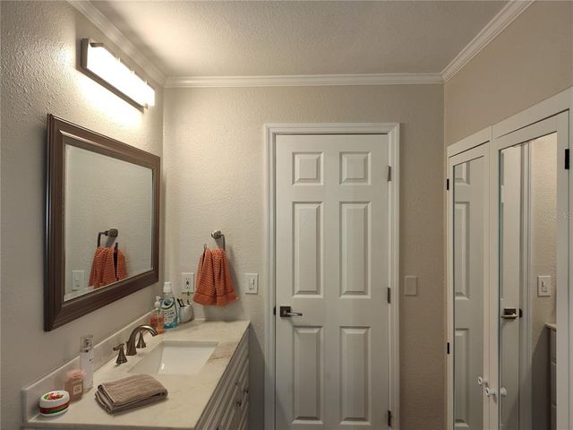 1330 70TH STREET N, St Petersburg, FL 33710