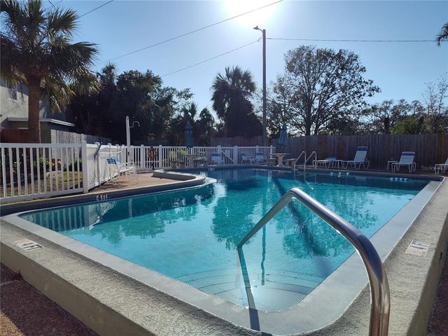 1330 70TH STREET N, St Petersburg, FL 33710