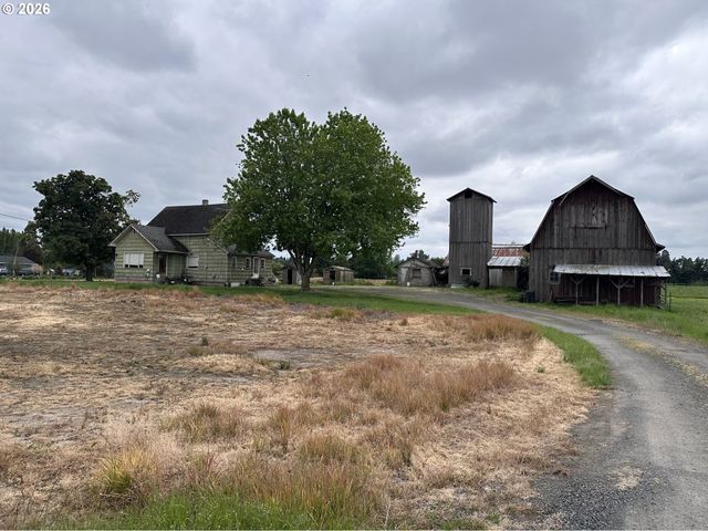 12374 W CHURCH Rd Ne, Mt Angel, OR 97362
