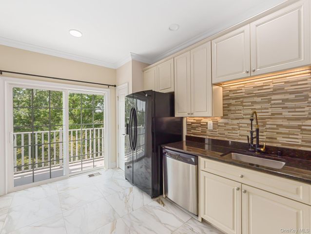 1115 Balsam Drive, New Windsor, NY 12553