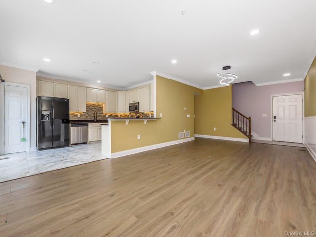 1115 Balsam Drive, New Windsor, NY 12553