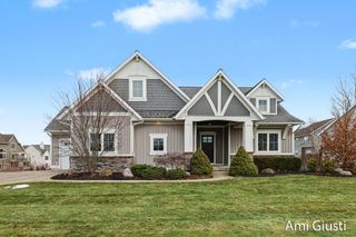 8232 Park West Drive, Georgetown Twp, MI 49428