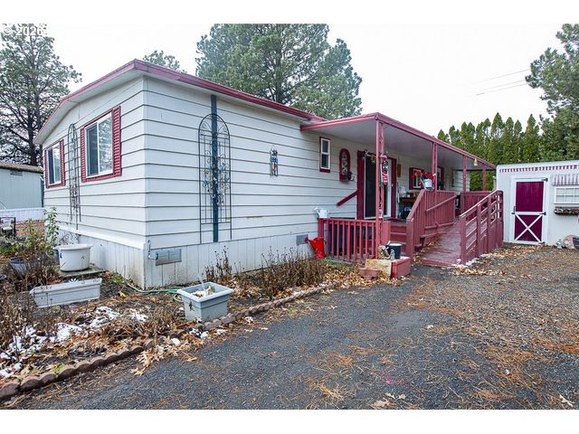 1809 26TH St 3, La Grande, OR 97850