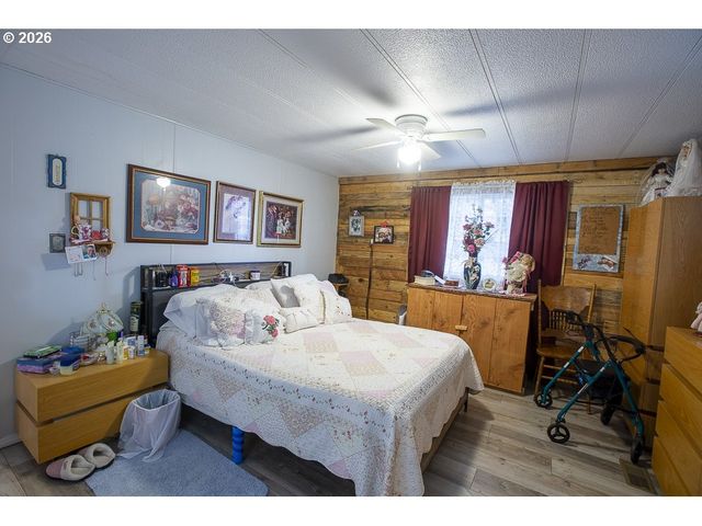 1809 26TH St 3, La Grande, OR 97850