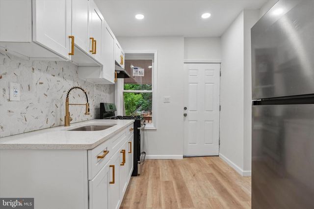 308 W HANOVER ST, Trenton, NJ 08618