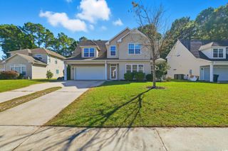 309 Meadowside Dr., Little River, SC 29566