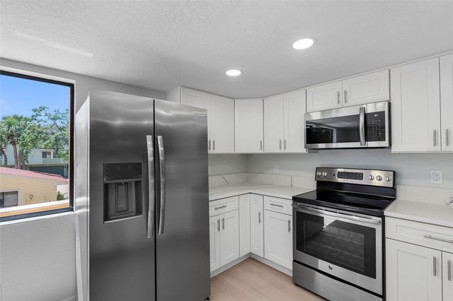 430 SANDY HOOK ROAD, Treasure Island, FL 33706