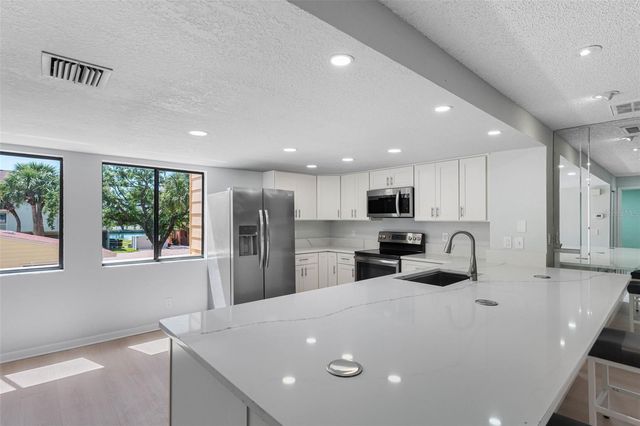 430 SANDY HOOK ROAD, Treasure Island, FL 33706