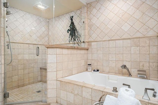 38819 Wisteria Drive, Palm Desert, CA 92211