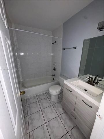 12035 SW 14th St 105, Miami, FL 33184