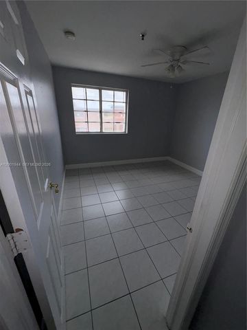 12035 SW 14th St 105, Miami, FL 33184