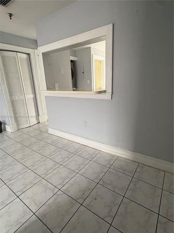 12035 SW 14th St 105, Miami, FL 33184