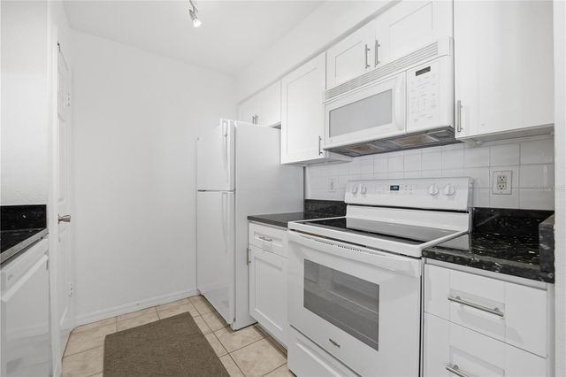 1000 W HORATIO STREET 111, Tampa, FL 33606