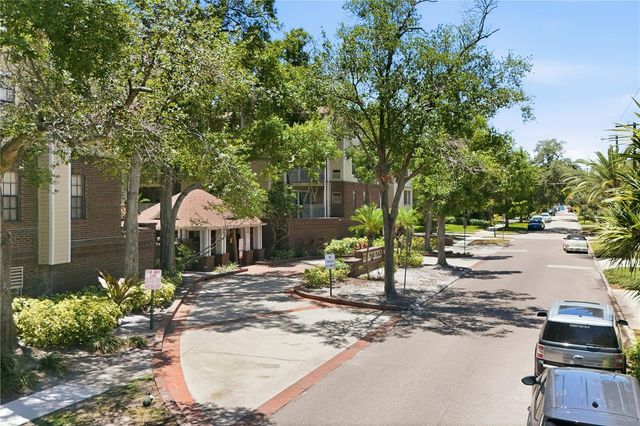 1000 W HORATIO STREET 111, Tampa, FL 33606