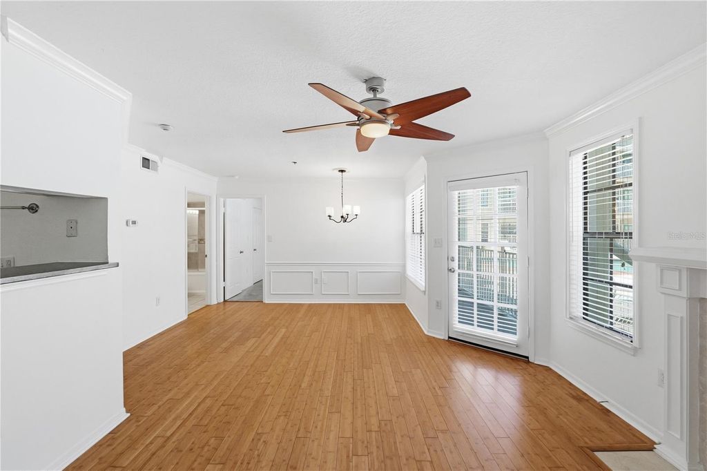 Image 16 of property listing at 1000 W HORATIO STREET 111, Tampa, FL 33606