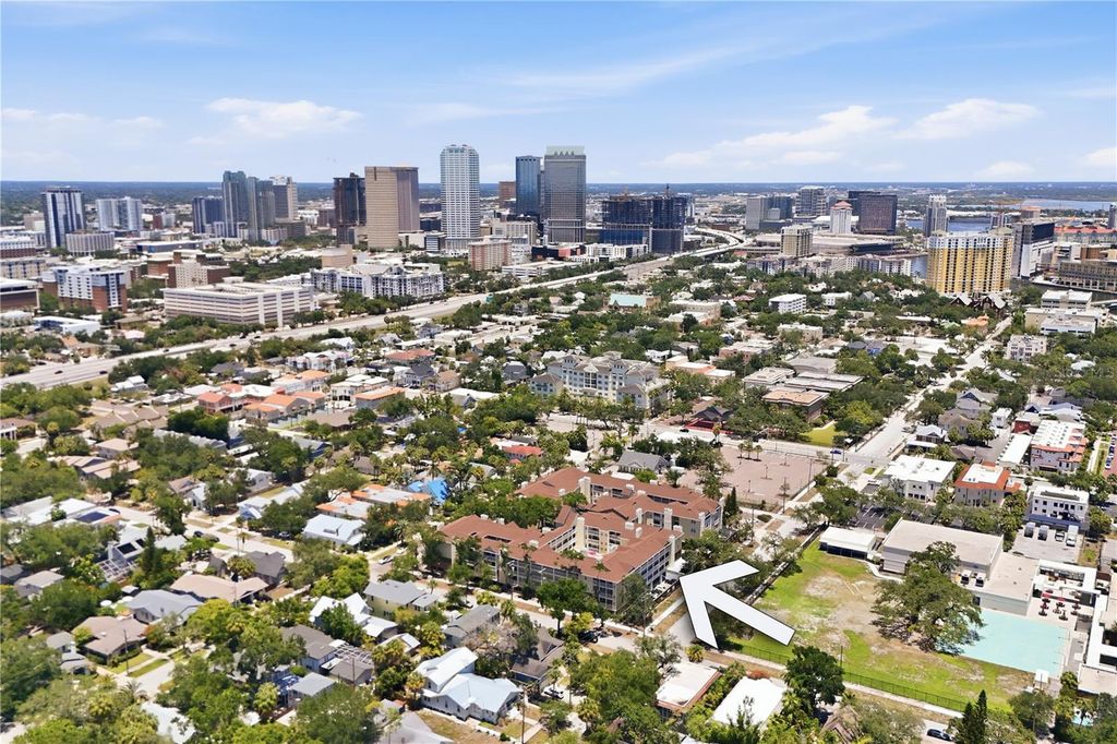 Image 39 of property listing at 1000 W HORATIO STREET 111, Tampa, FL 33606