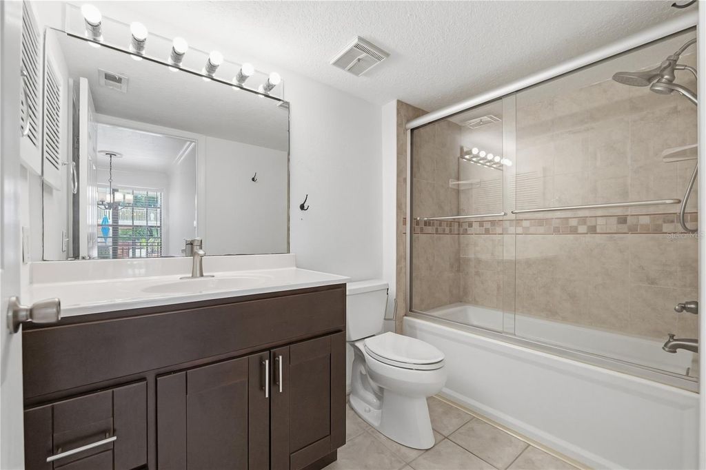 Image 5 of property listing at 1000 W HORATIO STREET 111, Tampa, FL 33606