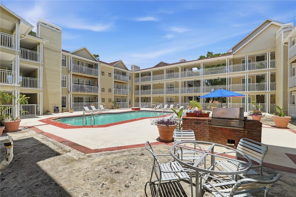 Image 9 of property listing at 1000 W HORATIO STREET 111, Tampa, FL 33606