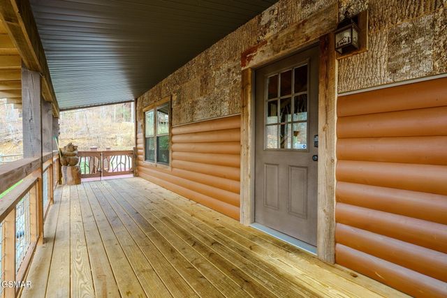 3644 Wears Mountain Lane, Sevierville, TN 37862