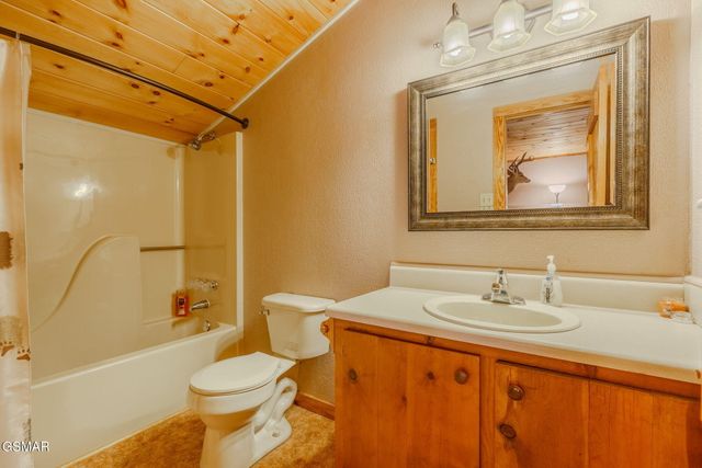 3644 Wears Mountain Lane, Sevierville, TN 37862