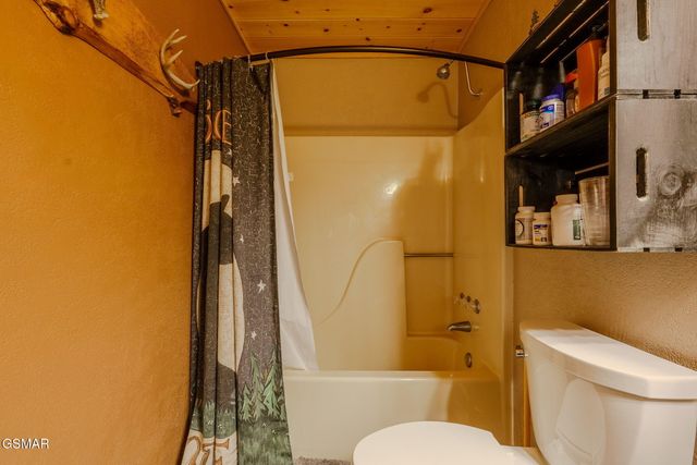 3644 Wears Mountain Lane, Sevierville, TN 37862