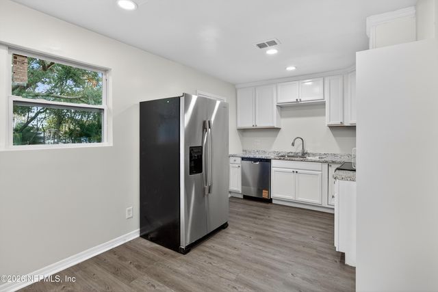 10063 AGAVE Circle N, Jacksonville, FL 32246