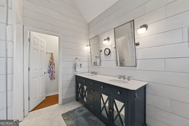 140 Blue Heron Lane, Alpharetta, GA 30009