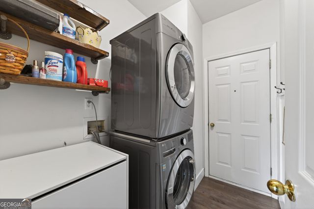 140 Blue Heron Lane, Alpharetta, GA 30009