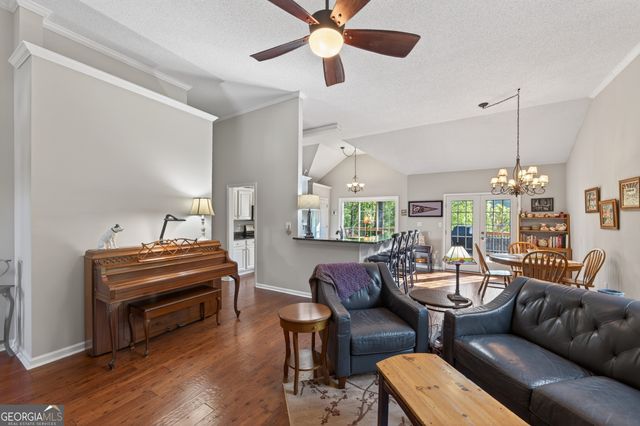 140 Blue Heron Lane, Alpharetta, GA 30009