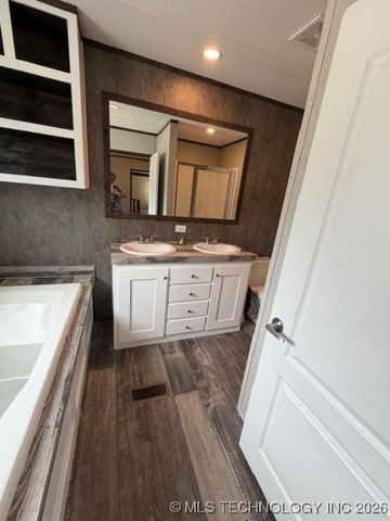 5655 Bermuda Drive, Kingston, OK 73439