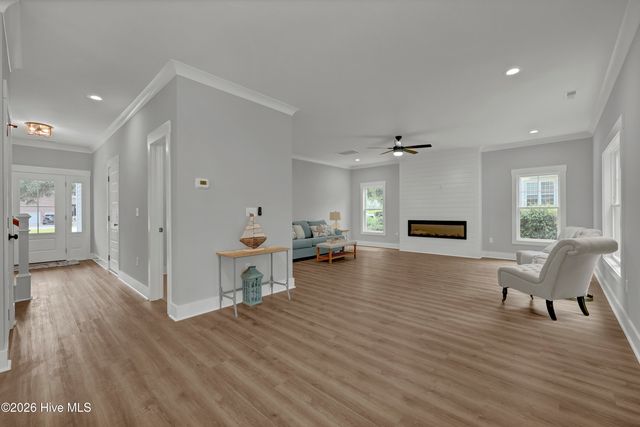 1320 Chadwick Shores Drive, Sneads Ferry, NC 28460