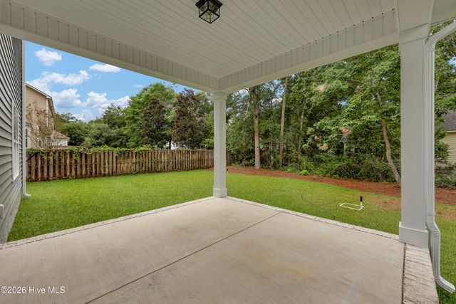 1320 Chadwick Shores Drive, Sneads Ferry, NC 28460