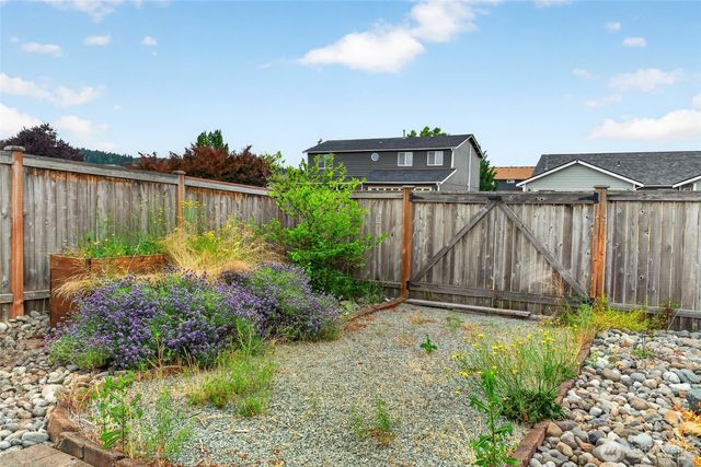 1217 Boatman Avenue NW, Orting, WA 98360