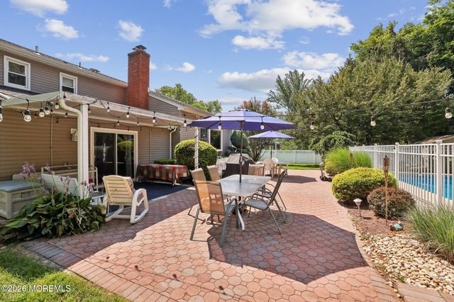 6 Murfield Drive, Lincroft, NJ 07738