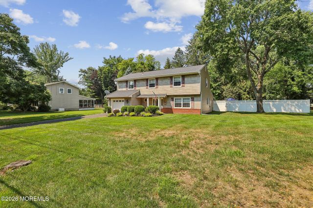 6 Murfield Drive, Lincroft, NJ 07738