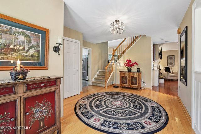 6 Murfield Drive, Lincroft, NJ 07738