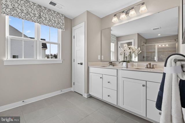 3575 WILDVIEW LN, York, PA 17404