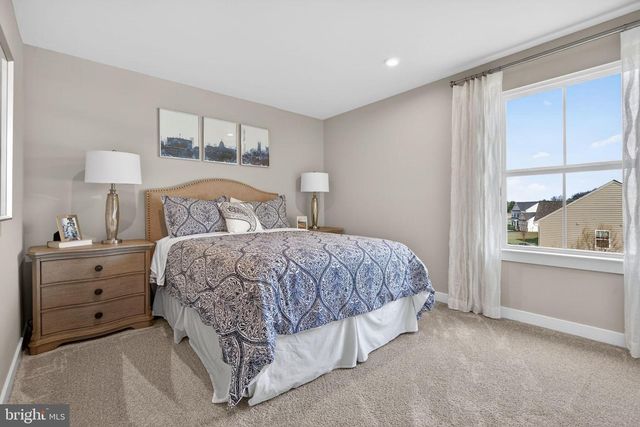 3575 WILDVIEW LN, York, PA 17404