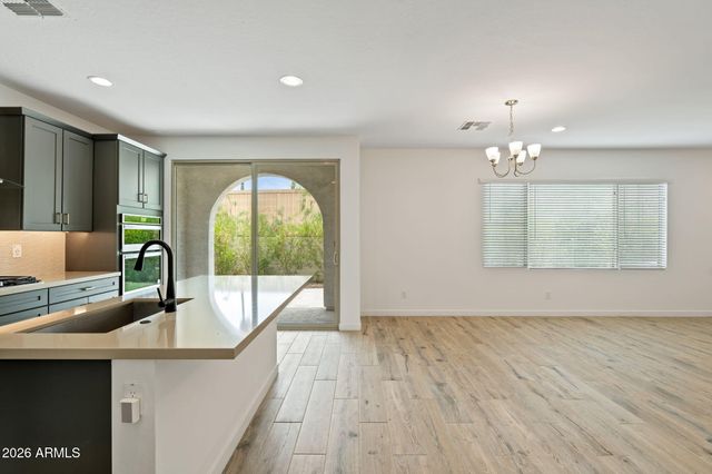 6439 N 17TH Place, Phoenix, AZ 85016