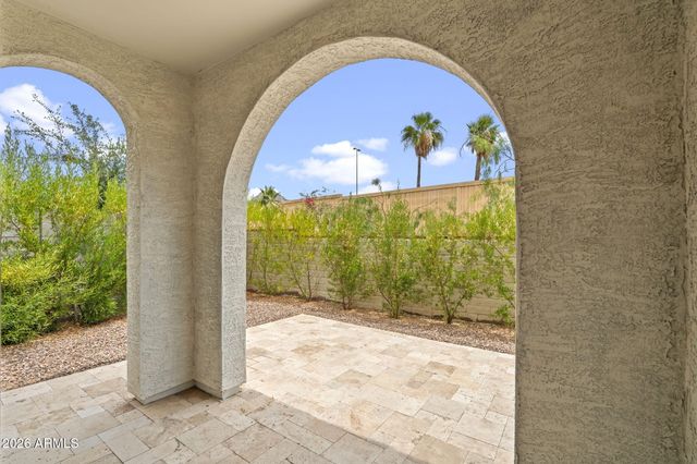 6439 N 17TH Place, Phoenix, AZ 85016